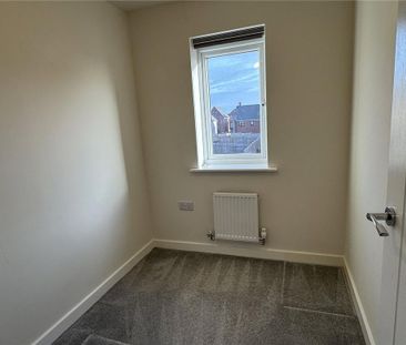 3 bedroom semi-detached house to rent - Photo 5