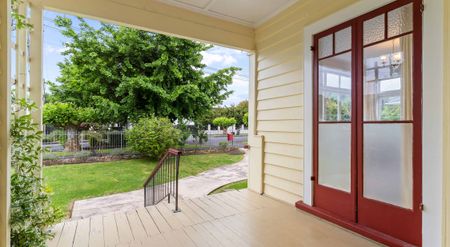 Spacious DGZ Character Home with Pool & Huge Grounds - Photo 2