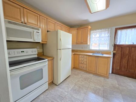 For Lease - 71 Deerfield Road, Toronto, Ontario - Photo 3