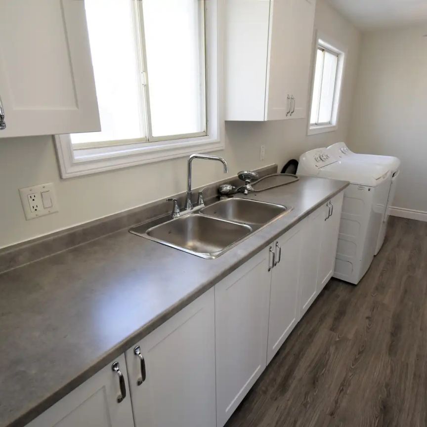 College Crescent Duplex — Upper - Photo 1