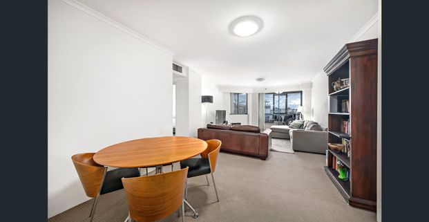 Spacious Two Bedroom Apartment with Sweeping Views and Resort-Style Facilities | Unfurnished - Photo 1