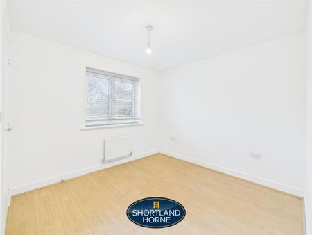 3 bedroom detached house to rent - Photo 4