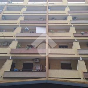 Bilocale in affitto - Photo 2