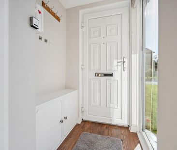 2 bedroom terraced house to rent - Photo 4