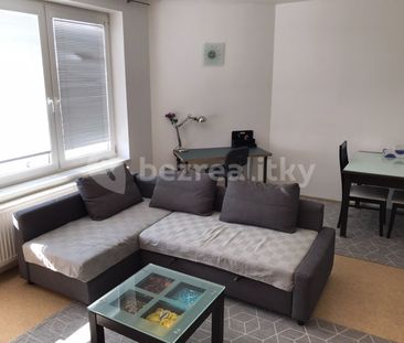 Pronájem bytu 1+kk • 36 m² bez realitkyBělohorská, Brno - Židenice,... - Photo 1