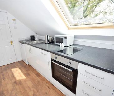 1 bedroom flat to rent - Photo 2