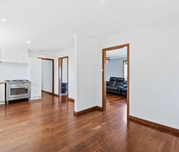 8 Yallan Street, - Photo 5