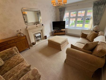 4 bedroom detached house to rent - Photo 5