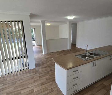 LESS THAN 500m TO WARNBRO BEACH! - Photo 5