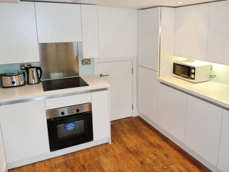 2 bedroom apartment to rent - Photo 4