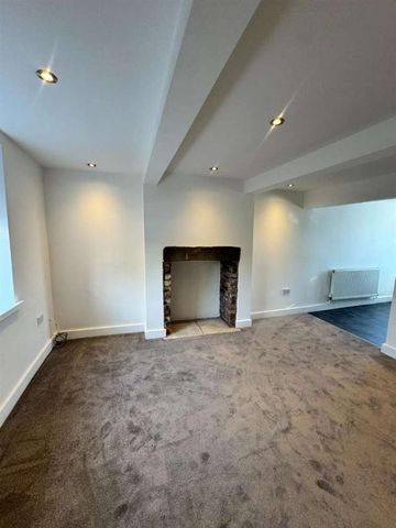 Rochdale Road, Edenfield Ramsbottom, BL0 - Photo 2