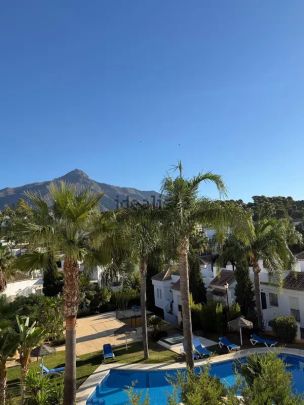 Alquiler de piso en Los Naranjos - Photo 1