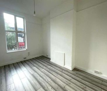 High Street, Ruislip, HA4 - Photo 2