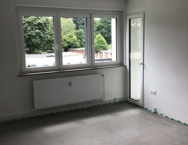 Preiswerte 3-Zimmer-Wohnung mit neuem Tageslichtbad und Balkon - Foto 1