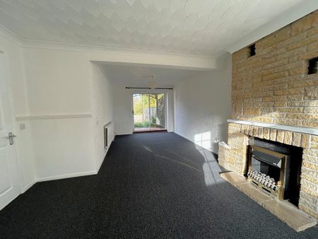 3 bedroom detached house to rent - Photo 2