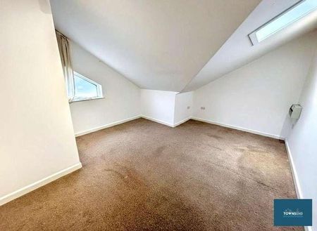 Promenade, Penzance, TR18 - Photo 2