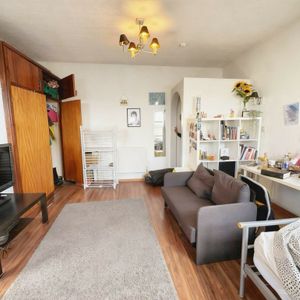 Flat 6 163 Hyde Park Road - Photo 3