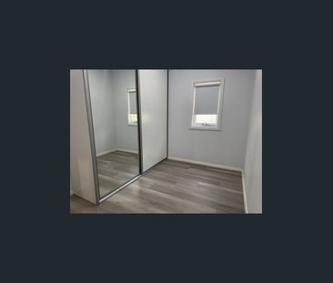 Fully Renovated 3 Bedroom Home – Comfort, Style & Convenience - Photo 6