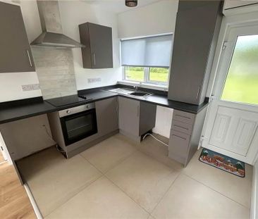 32 Skipperstone Drive, Bangor, BT19 7HU - Photo 3
