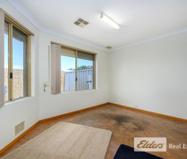 4/8 Ashford Avenue - Photo 2