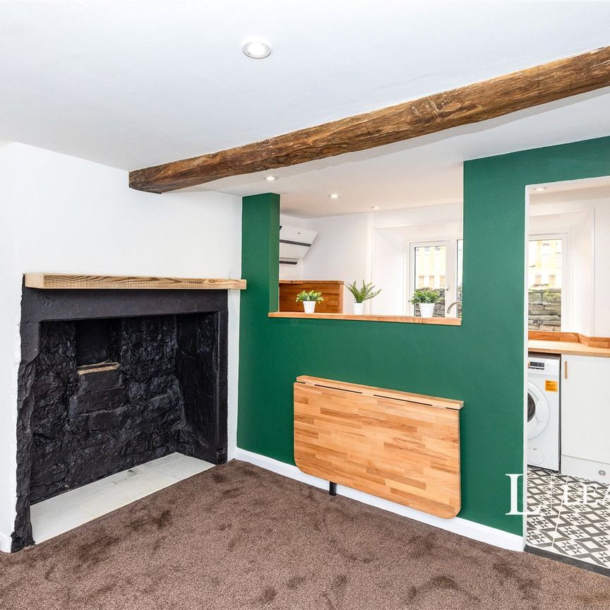 2 bedroom cottage to rent Roper Green, HX2 - Photo 1