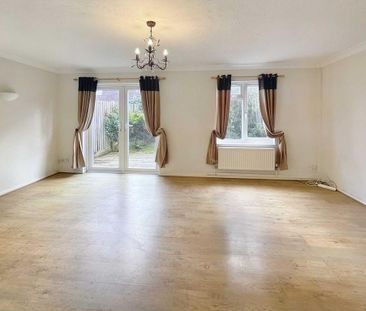 4 bedroom terraced house to rent - Photo 2