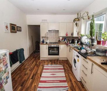 Leigham Court Drive, Leigh On Sea, Essex, SS9 - Photo 3