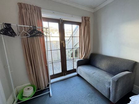 large 5 bedrooms house in Mt Vic - Photo 3