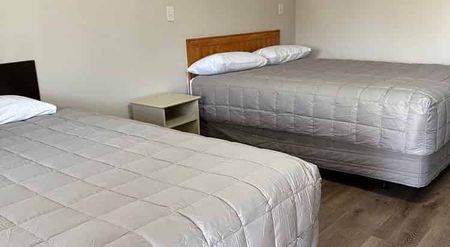 Studio Unit in Prime Papakura! - Photo 4