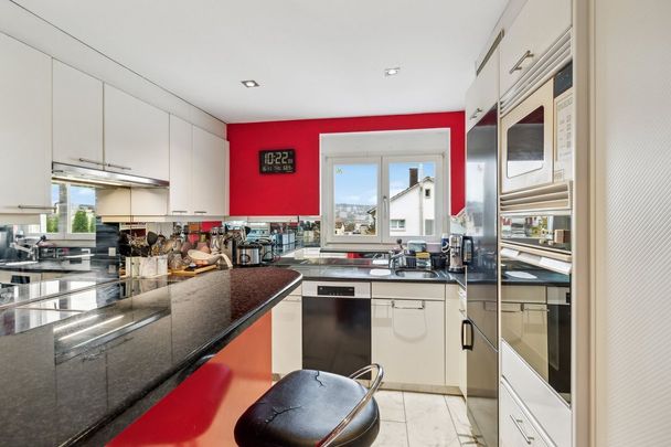 Exklusives, ruhig gelegenes Einfamilienhaus mit Pool zur Langzeitmiete - Photo 1