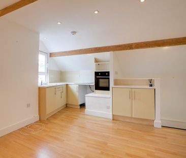 1 bedroom maisonette to rent - Photo 2