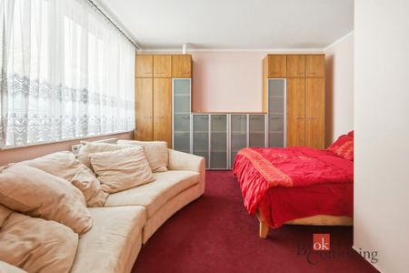 Apartment for rent, 4+kk - 3 bedrooms, 116m - Photo 2