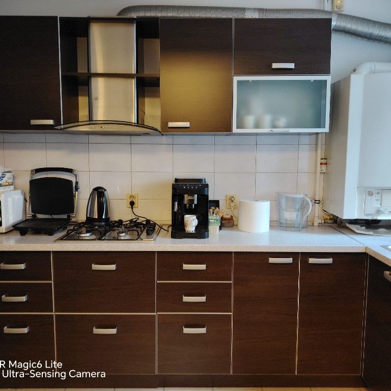 Apartament 3 camere zona Traian ,Delea Veche cu centrala - Fotografie 1