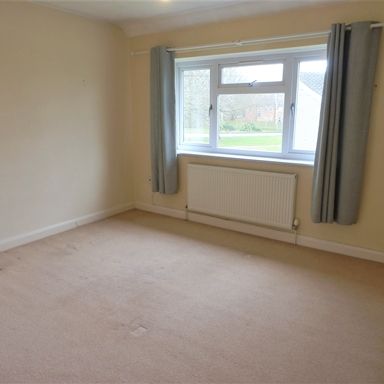 2 Bedroom House Badersfield NR10 to Let - Photo 1