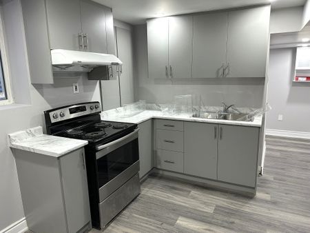 For Lease - 72 Four Seasons Circle Unit# BASEMENT, Brampton, Ontario - Photo 4