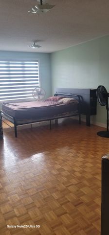 For Lease - 22 Oatfield Road, Brampton, Ontario - Photo 2