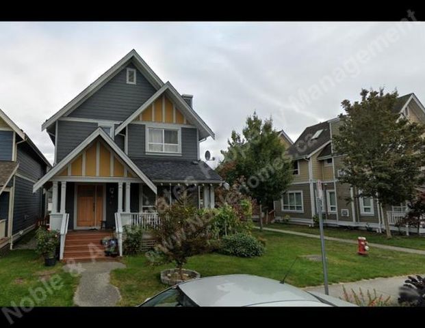 239 Jensen Street Main New Westminster - Photo 1