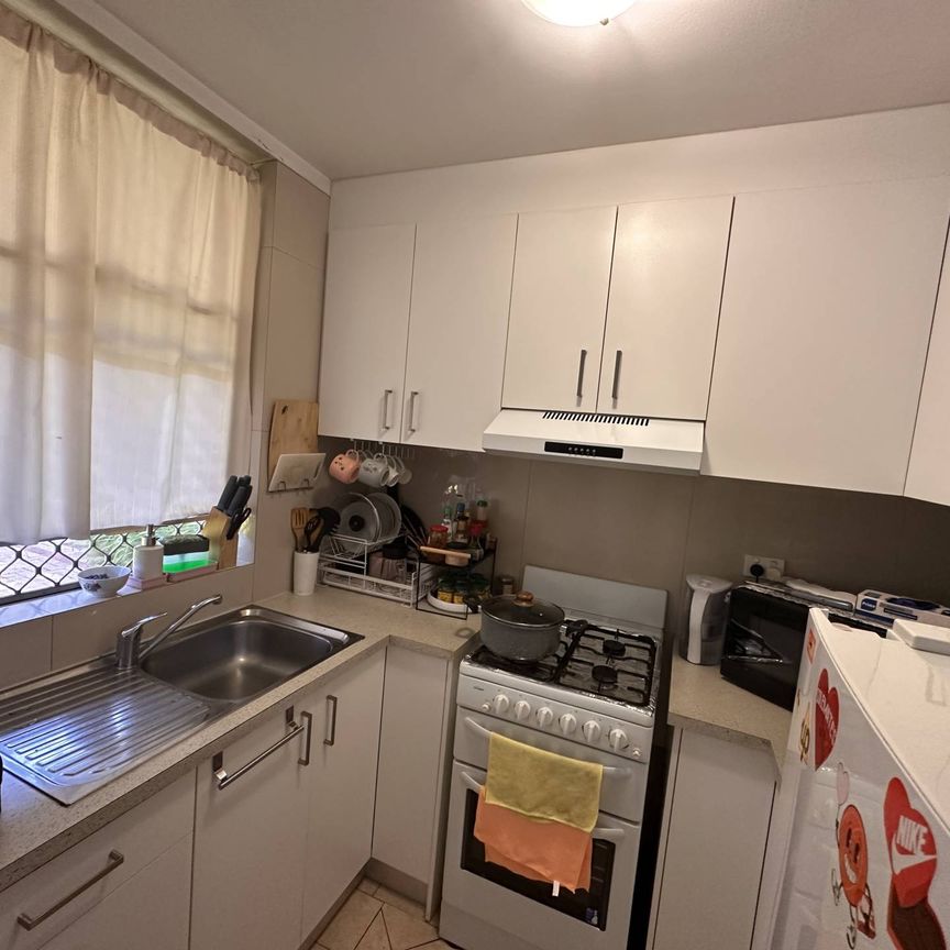 Central Osbourne Park Living - Photo 1