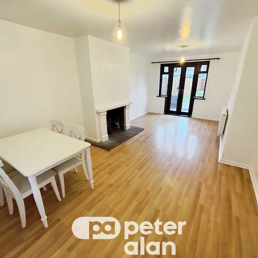 Ty Isaf Park Avenue, Risca, NEWPORT - Photo 1