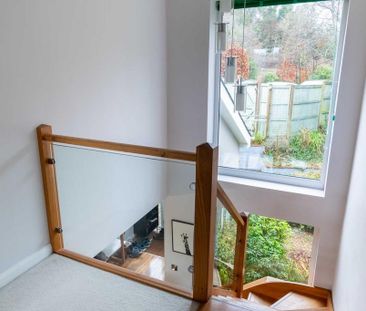 3 bedroom detached house to rent - Photo 4