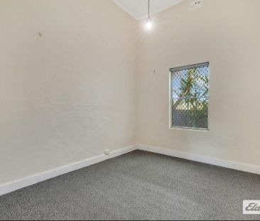 Charming 3-Bedroom Home in Prime South Albury Location - Photo 4