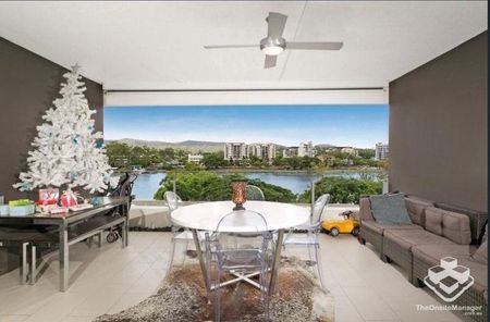 Spacious apartment living in the quiet complex of Flow â West End - Photo 5