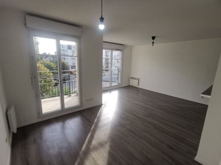 Location appartement 1 pièce, 33.56m², Le Bourget - Photo 3