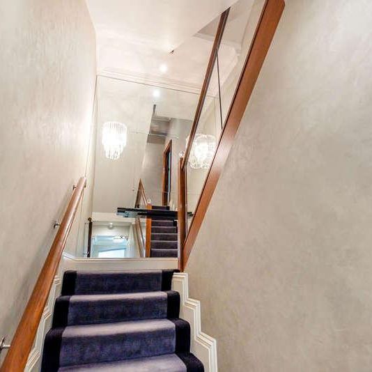 Grosvenor Hill, Mayfair, London, W1K - Photo 1