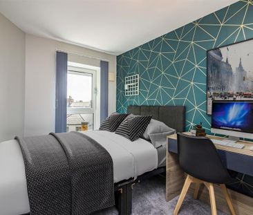 5 bedroom flat to rent - Photo 3