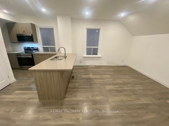 For Lease - 19 Luttrell Avenue Unit# Upper, Toronto, Ontario - Photo 1