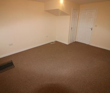 3 bedroom end of terrace house to rent - Photo 6