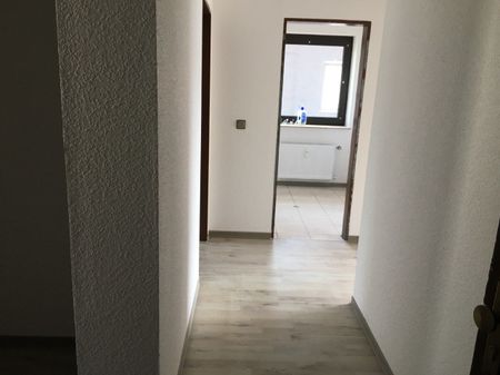 Ruhige und verkehrsgünstige Wohnung in Brilon-Altenbüren - Photo 2