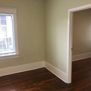 1 Bedroom Main and King Edward - Photo 2