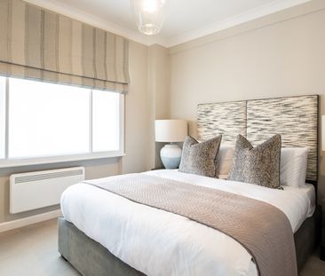 A beautifully, brand new interior-designed three-bed apartment in H... - Photo 2